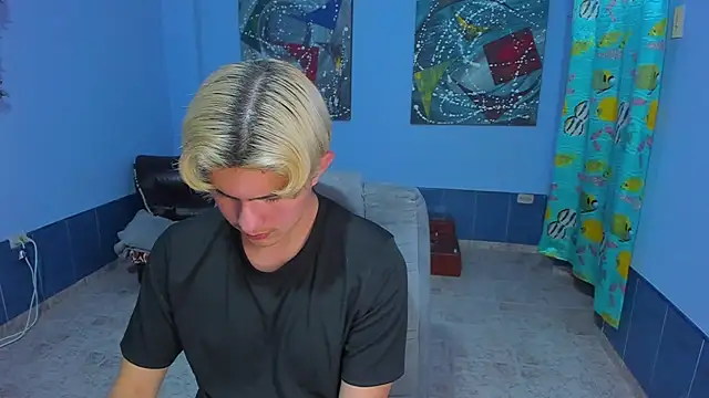 Snapshot of patrik_027 chatting on November 2025 07:32:02 PM patrik 027 online show from November 2025 07:32:02 PM