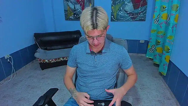 Snapshot of patrik_027 chatting on November 2025 07:16:02 PM patrik 027 online show from November 2025 07:16:02 PM