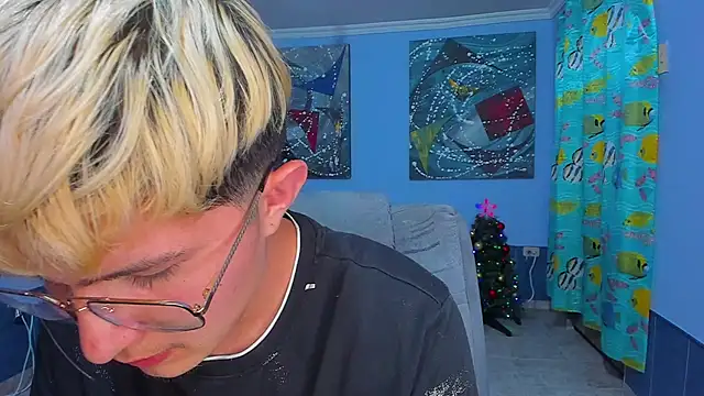 Snapshot of patrik_027 chatting on November 2025 07:45:01 AM patrik 027 online show from November 2025 07:45:01 AM