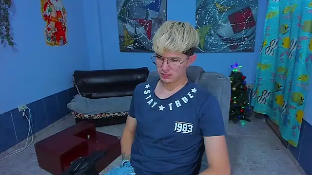 Snapshot of patrik_027 chatting on December 2025 07:23:02 PM patrik 027 online show from December 2025 07:23:02 PM