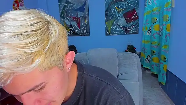 Snapshot of patrik_027 chatting on December 2025 07:42:02 PM patrik 027 online show from December 2025 07:42:02 PM