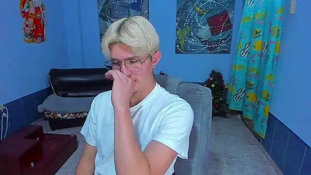 Snapshot of patrik_027 chatting on January 2026 05:38:02 PM patrik 027 online show from January 2026 05:38:02 PM