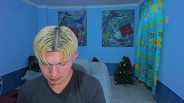 Snapshot of patrik_027 chatting on January 2026 10:11:02 PM patrik 027 online show from January 2026 10:11:02 PM