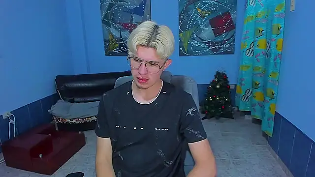 Snapshot of patrik_027 chatting on January 2026 06:20:01 PM patrik 027 online show from January 2026 06:20:01 PM