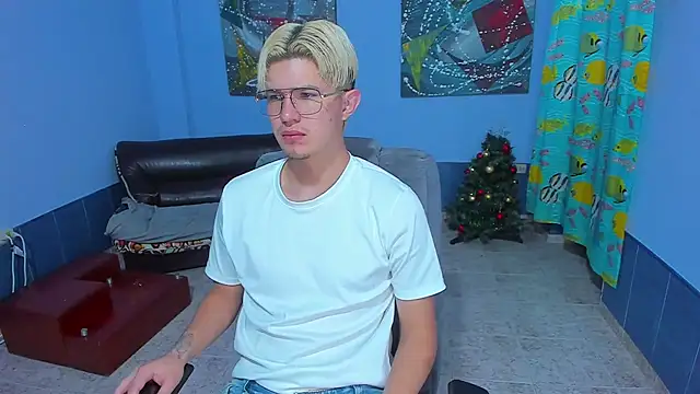 Snapshot of patrik_027 chatting on January 2026 05:07:01 PM patrik 027 online show from January 2026 05:07:01 PM