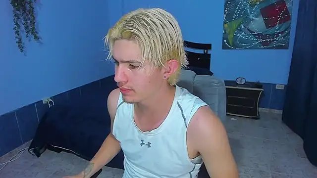 Snapshot of patrik_027 chatting on March 2026 08:03:01 PM patrik 027 online show from March 2026 08:03:01 PM