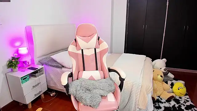 Ainhoads online show from January 2026 08:49:02 AM