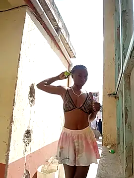 Snapshot of Ranny18l chatting on March 2025 12:32:02 PM Ranny18l online show from March 2025 12:32:02 PM