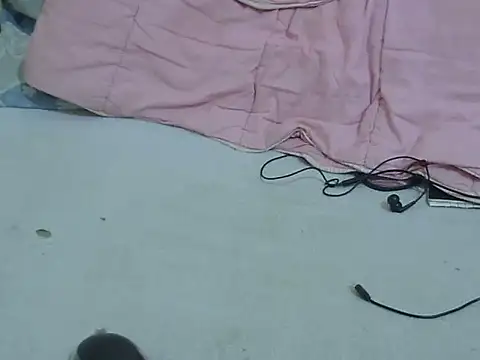 Snapshot of bellarincandy chatting on October 2025 01:17:02 PM bellarincandy online show from October 2025 01:17:02 PM