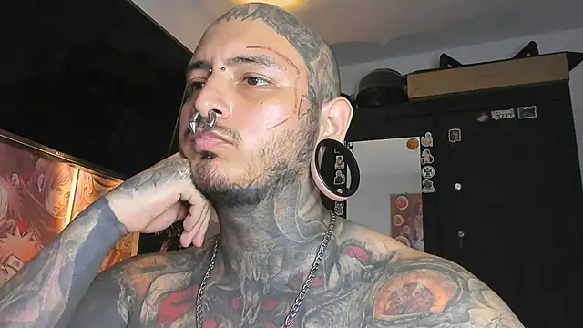 Snapshot of DEATHINK666XX chatting on February 2025 10:52:02 PM DEATHINK666XX online show from February 2025 10:52:02 PM