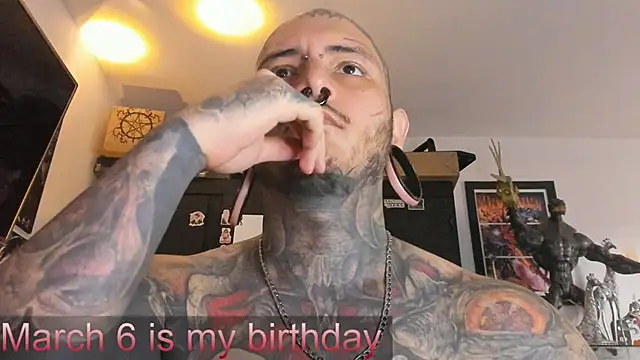 Snapshot of DEATHINK666XX chatting on March 2025 06:30:01 PM DEATHINK666XX online show from March 2025 06:30:01 PM