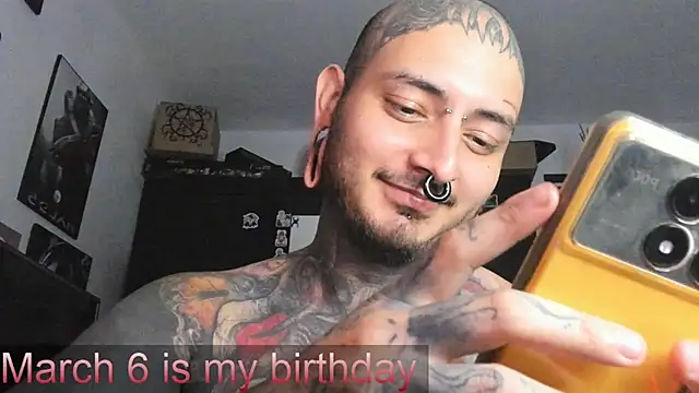 Snapshot of DEATHINK666XX chatting on March 2025 01:10:02 AM DEATHINK666XX online show from March 2025 01:10:02 AM