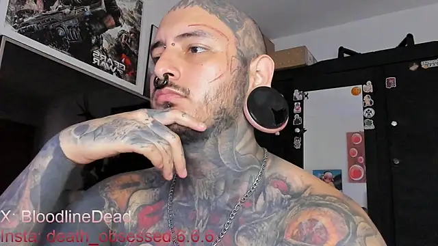 Snapshot of DEATHINK666XX chatting on March 2025 04:43:02 PM DEATHINK666XX online show from March 2025 04:43:02 PM