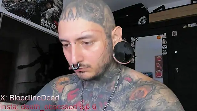 Snapshot of DEATHINK666XX chatting on March 2025 06:20:02 PM DEATHINK666XX online show from March 2025 06:20:02 PM