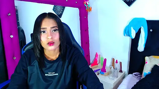 Jenng18 online show from April 2026 06:40:02 AM