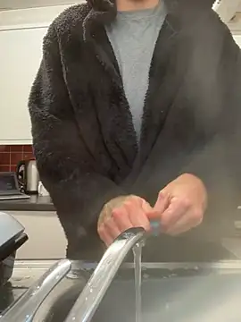 bigguy101 online show from February 2025 09:03:01 AM