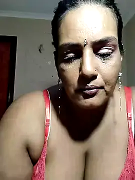 NWC4LYF online show from April 2026 08:36:02 PM