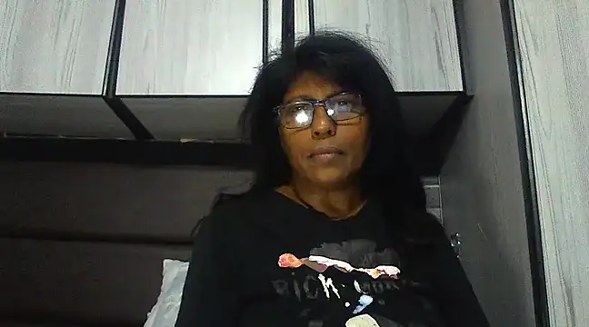 Snapshot of MsAttitude chatting on March 2025 07:07:02 PM MsAttitude online show from March 2025 07:07:02 PM