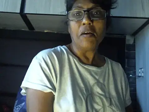 MsAttitude online show from March 2026 06:08:01 AM