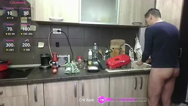 Snapshot of SQUIRRRTER chatting on January 2025 08:11:01 PM SQUIRRRTER online show from January 2025 08:11:01 PM