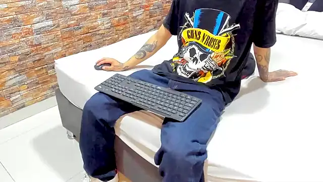 AcidMilo online show from December 2024 11:22:01 AM