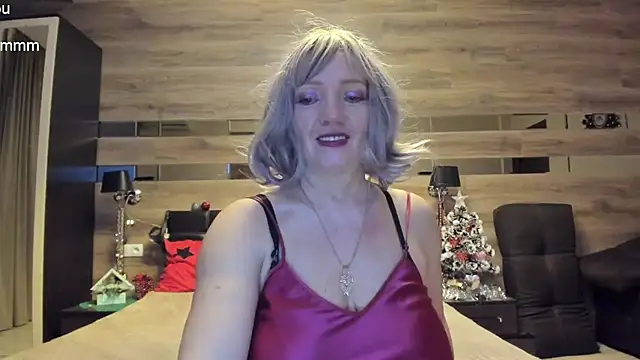 TrueFoxyyy online show from January 2025 04:19:02 PM