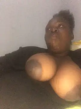 Snapshot of sweett_shaley chatting on September 2025 05:13:01 PM sweett shaley online show from September 2025 05:13:01 PM