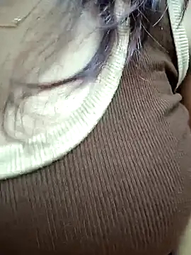 Nia  09 online show from October 2025 06:27:01 PM