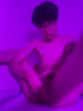 Foxxie126 online show from April 2026 06:13:02 PM