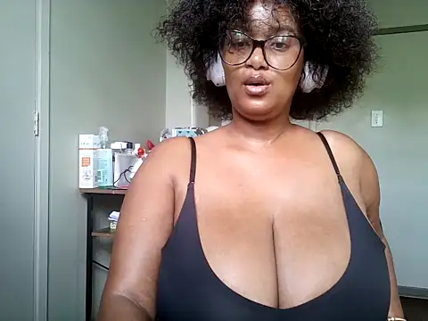 Charlie-Crawford online show from December 2025 06:51:01 AM