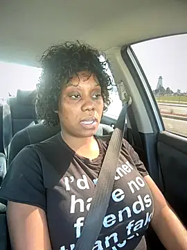 Snapshot of 1Topgyal chatting on October 2025 04:06:02 PM 1Topgyal online show from October 2025 04:06:02 PM