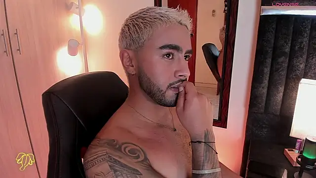 ItsMeEros online show from September 2025 10:44:02 PM