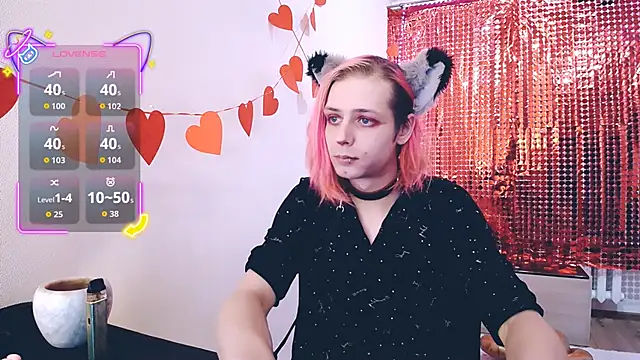 Littlepinkcat online show from February 2026 12:09:01 AM