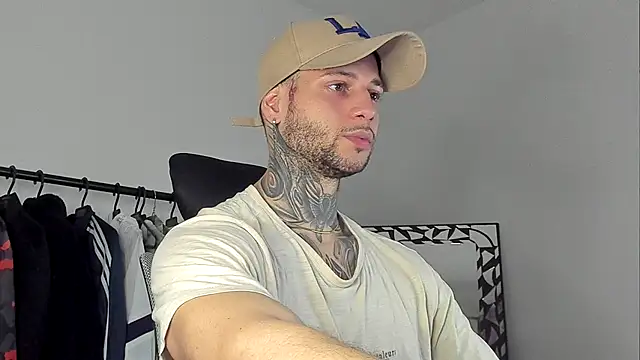  jamesleandros1 online show from October 2025 12:43:02 AM