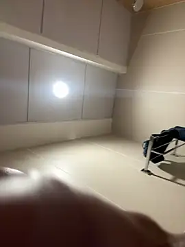 sunny27 online show from February 2026 11:33:01 AM