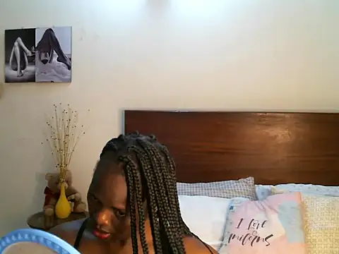 Snapshot of pay_tience chatting on May 2026 02:42:01 AM pay tience online show from May 2026 02:42:01 AM