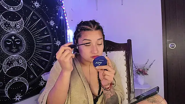 Eva Lee  online show from February 2026 09:25:02 AM