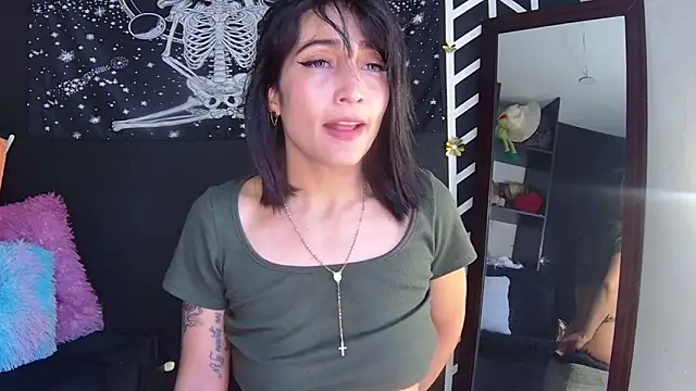 Snapshot of EvangelineCors chatting on February 2025 05:50:01 PM EvangelineCors online show from February 2025 05:50:01 PM