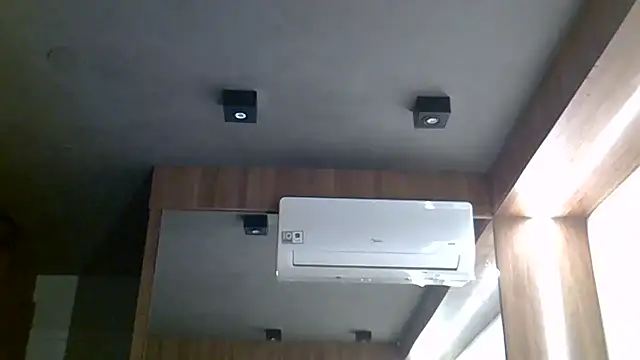 Skinny-Kitten online show from February 2026 04:30:01 AM