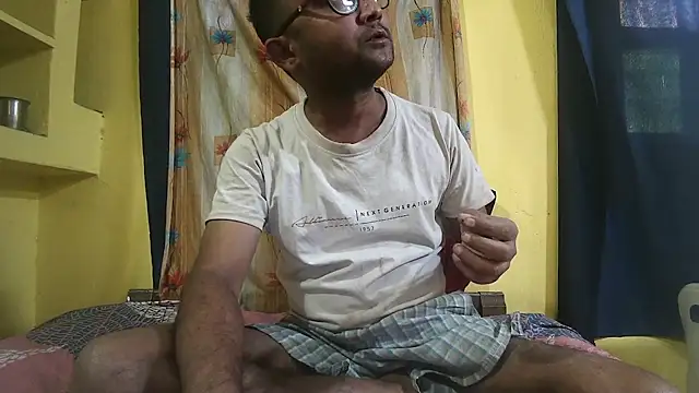 Snapshot of Cute_boy2000 chatting on March 2025 10:35:02 AM Cute boy2000 online show from March 2025 10:35:02 AM