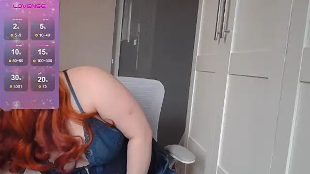 FluffyRainbowKity online show from October 2025 11:11:02 AM