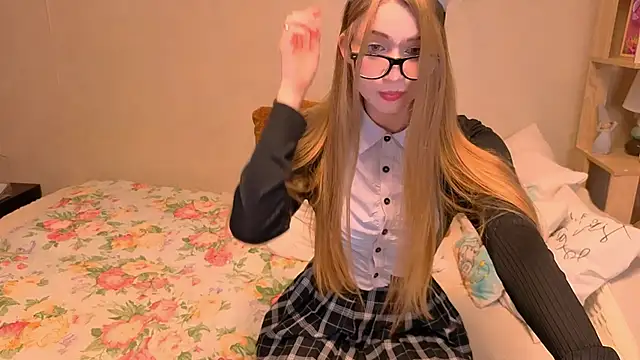 Snapshot of ShyBerryNelly chatting on May 2026 05:29:02 PM ShyBerryNelly online show from May 2026 05:29:02 PM