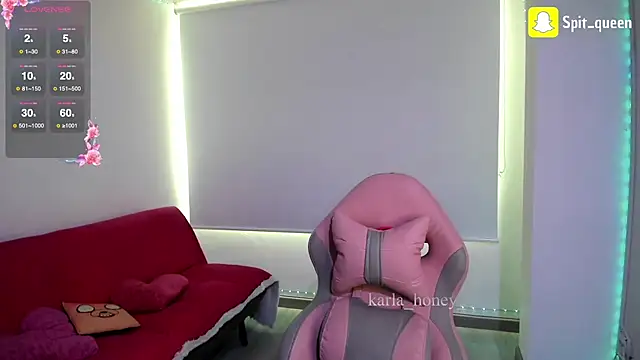 Spit queen online show from September 2025 04:19:01 PM