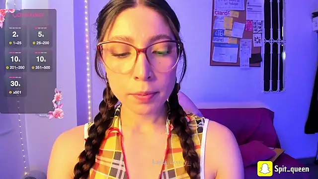 Snapshot of Spit_queen chatting on June 2026 01:46:01 PM Spit queen online show from June 2026 01:46:01 PM