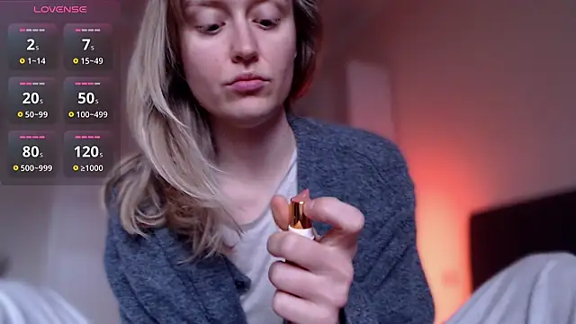 iilovetomatoes online show from December 2025 01:39:02 PM