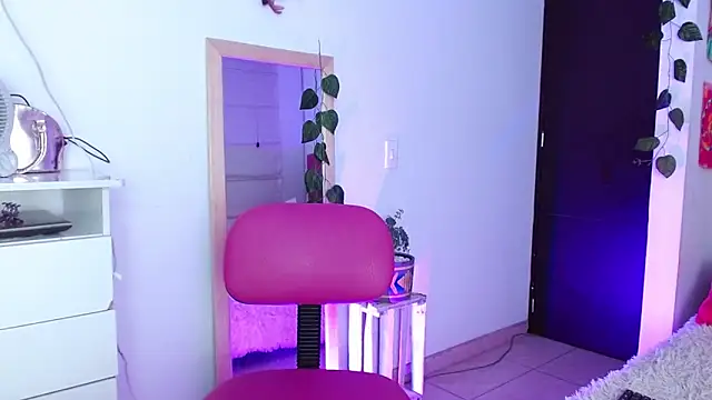 alisseallie online show from December 2024 01:47:02 AM