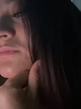 LuceroRm online show from November 2025 06:35:01 AM