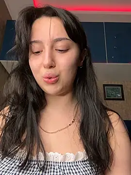 Tasty Nora online show from April 2026 06:44:02 PM