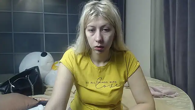 Snapshot of KyliePag chatting on February 2025 07:51:02 AM KyliePag online show from February 2025 07:51:02 AM