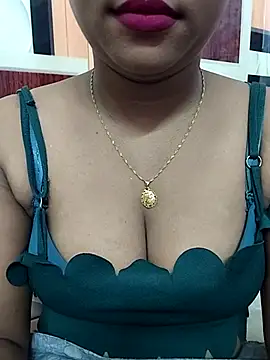 ANGE-MOU online show from September 2025 01:38:02 AM